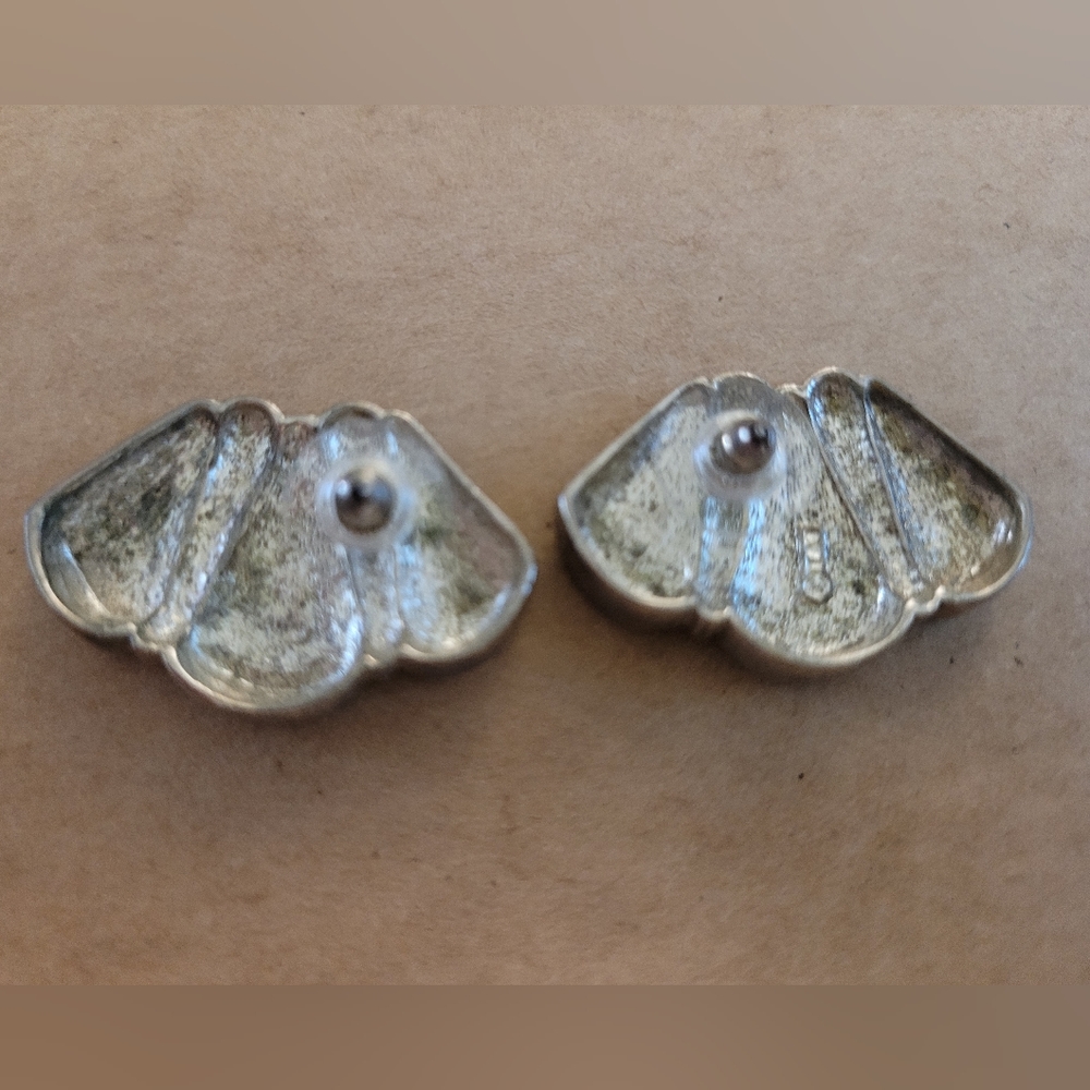 TAT Signed Vintage Earrings Silver Tone‎ Fan Petals - Picture 4 of 5